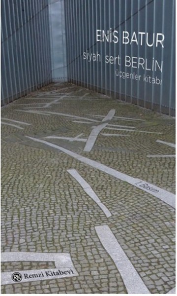 Siyah Sert Berlin; Üçgenler Kitabı